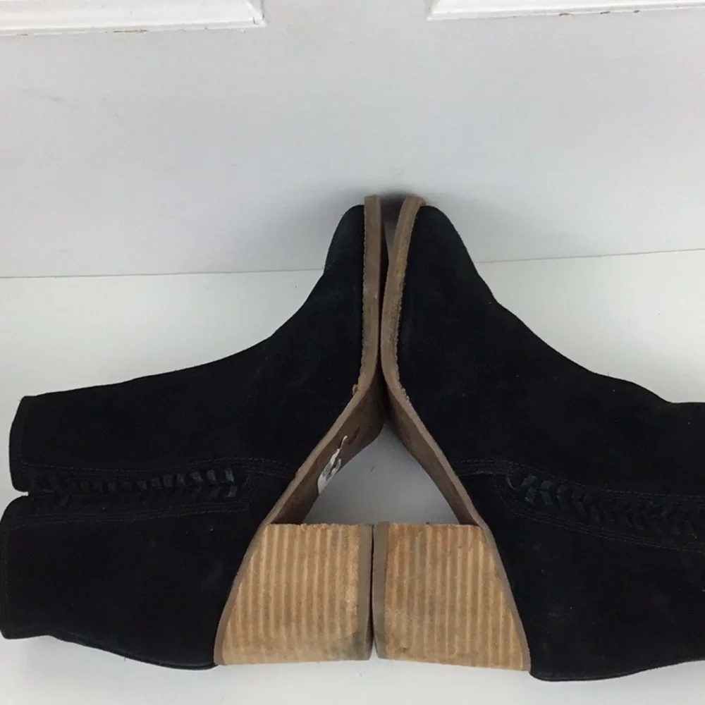 Blondo Suede Ankle Boots Block Heel Waterproof Chunky 9.5